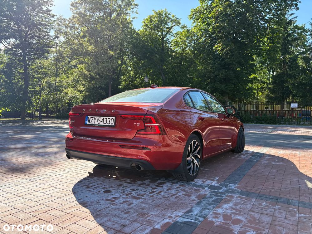Volvo S60 T5 Momentum Pro - 6