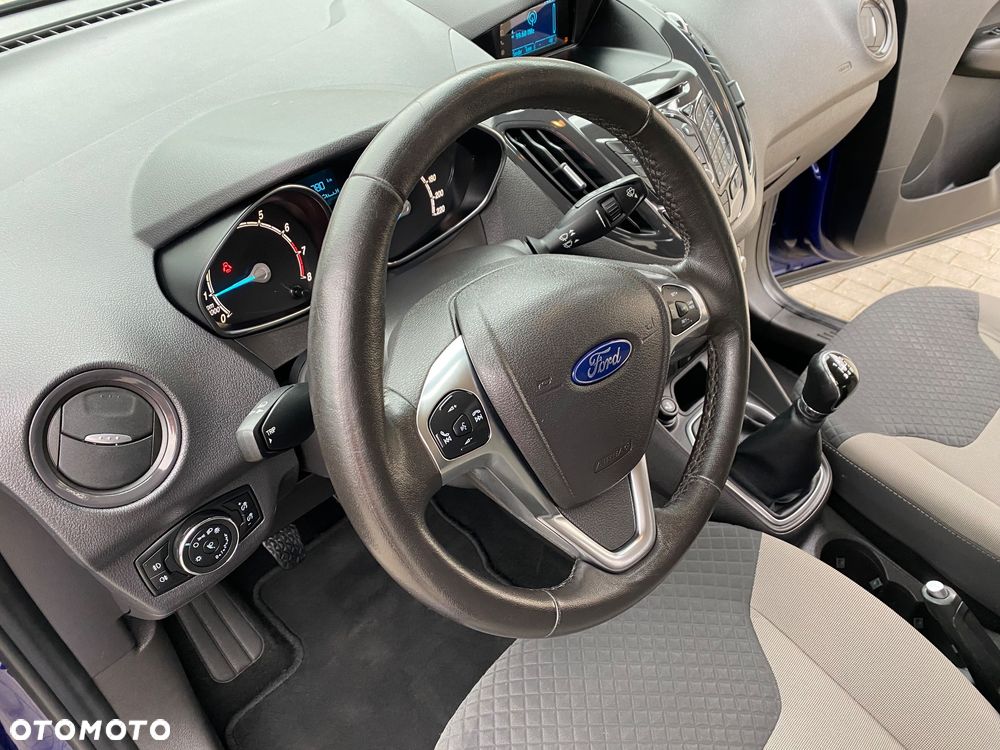 Ford Tourneo Courier - 10