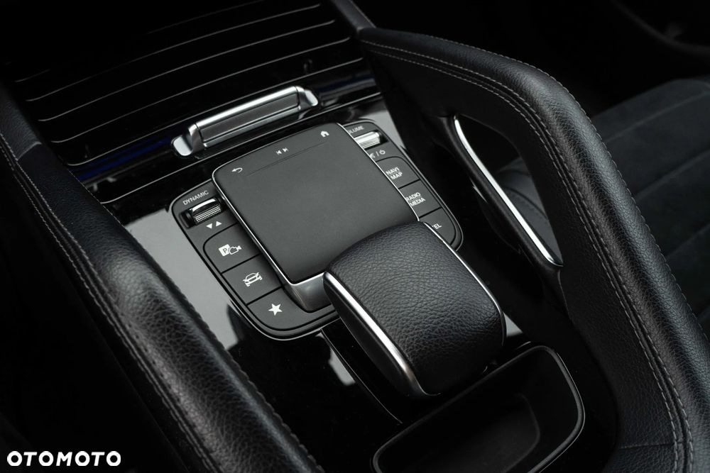 Mercedes-Benz GLE 300 d 4Matic 9G-TRONIC AMG Line - 24