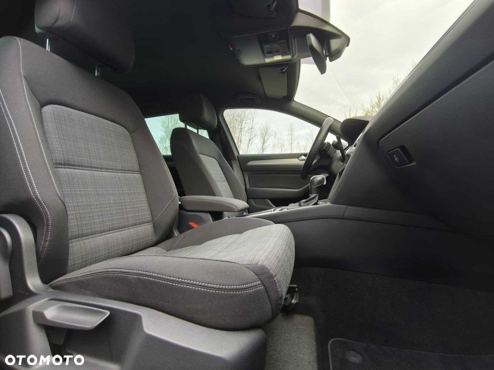 Volkswagen Passat 2.0 TDI EVO Business DSG - 17