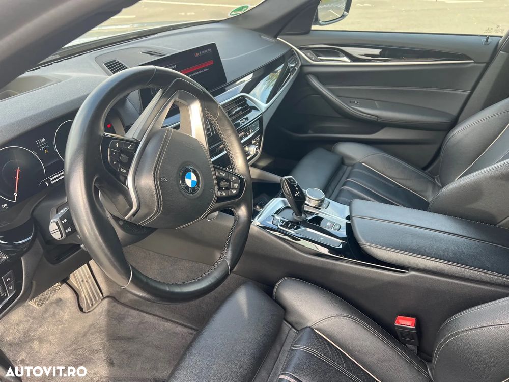 BMW Seria 5 520d Touring Aut. Sport Line - 10