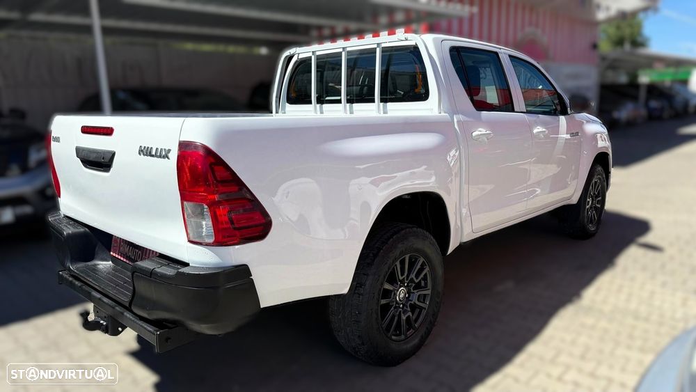 Toyota Hilux 2.4 D-4D 4WD Challenge - 11