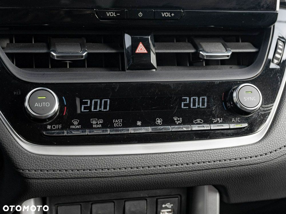 Toyota Corolla Cross - 20
