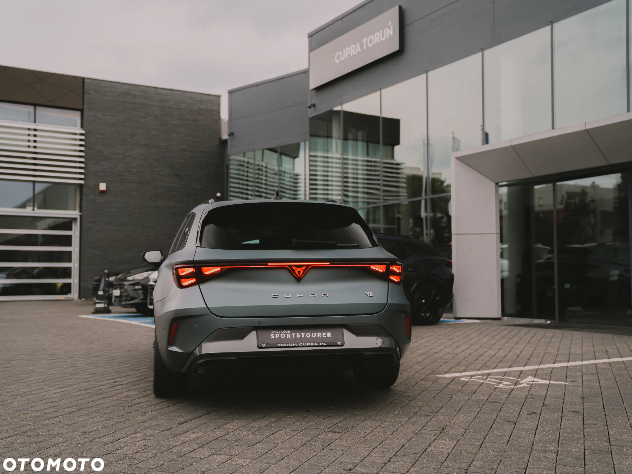 Cupra Leon 2.0 TSI 4Drive VZ DSG - 6