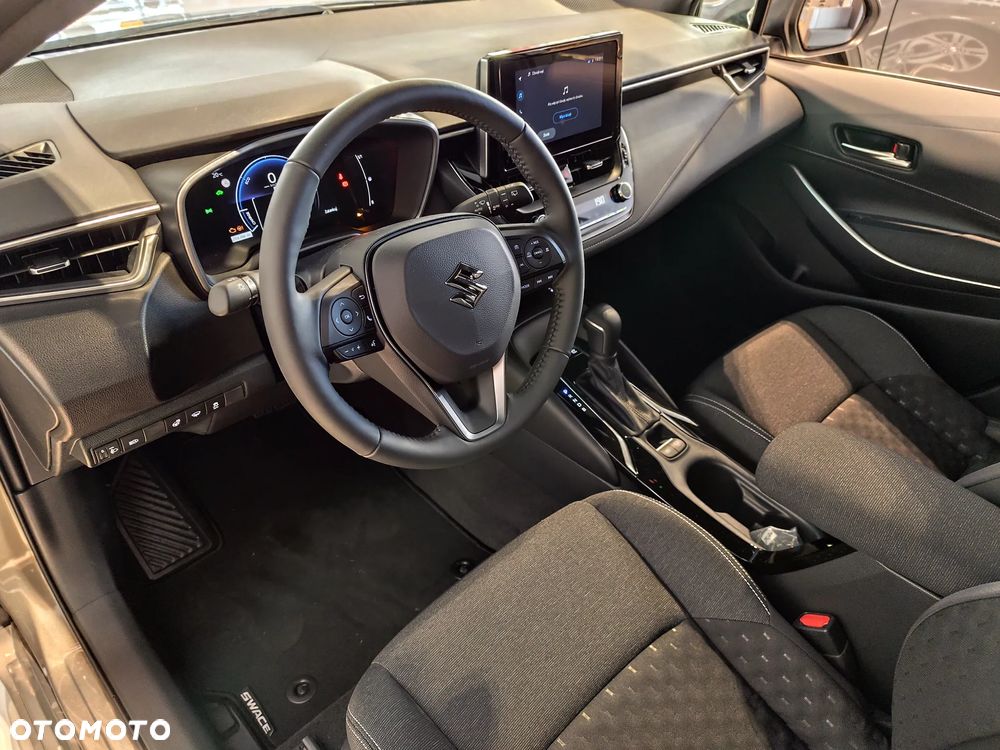 Suzuki Swace 1.8 Hybrid Premium Plus CVT - 5