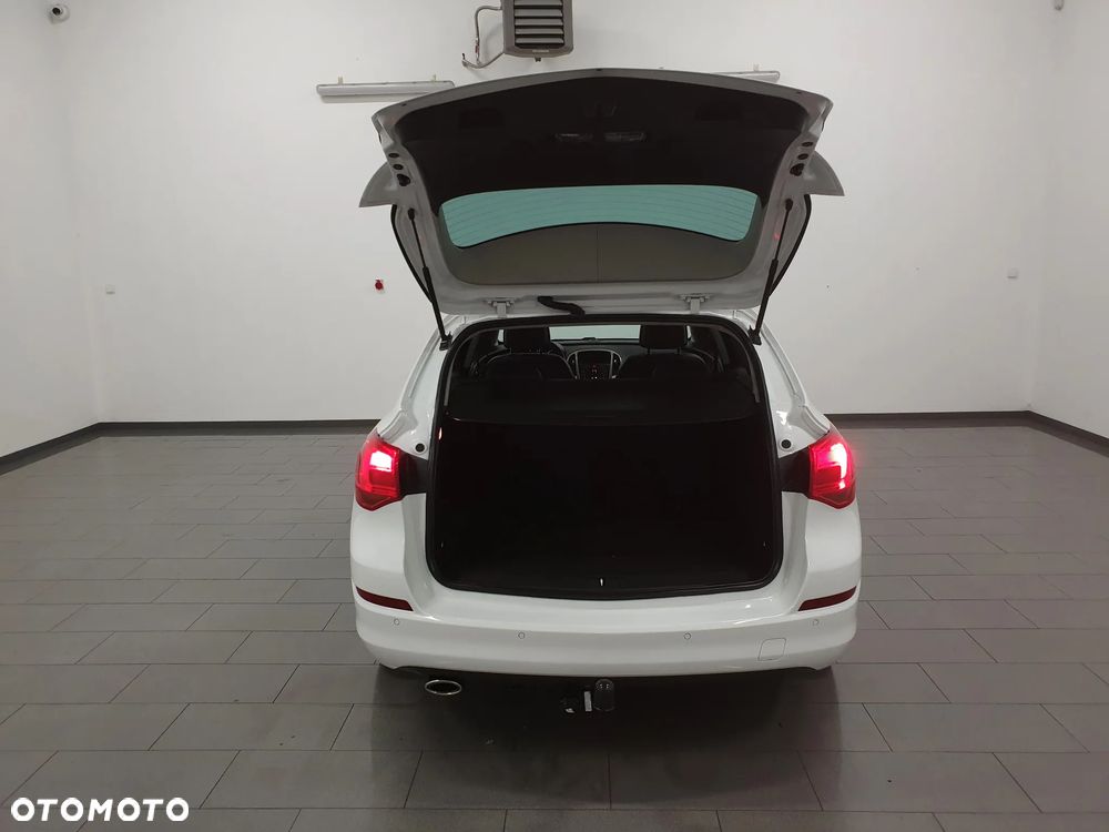 Opel Astra 1.4 T Cosmo S&S - 5