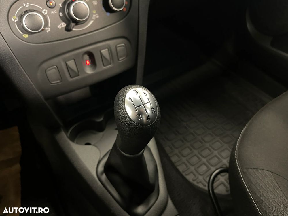 Dacia Logan 1.5 Blue dCi Laureate - 17