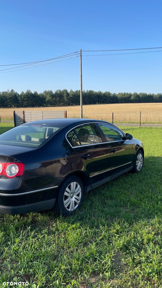 Volkswagen Passat 2.0 TDI Highline - 4