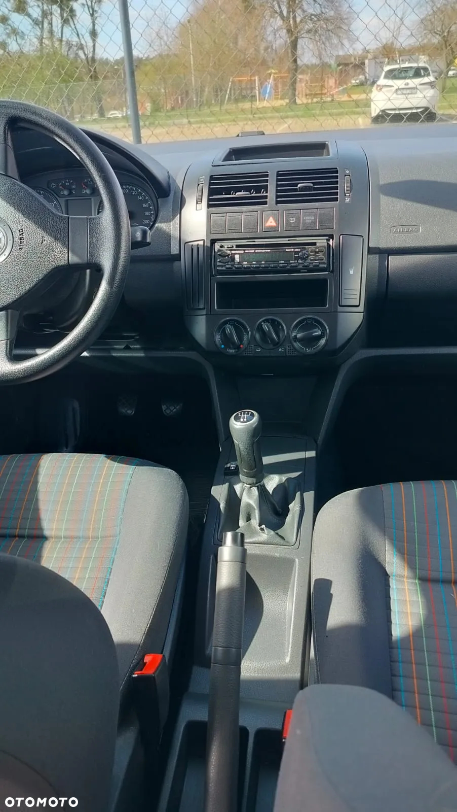 Volkswagen Polo - 8
