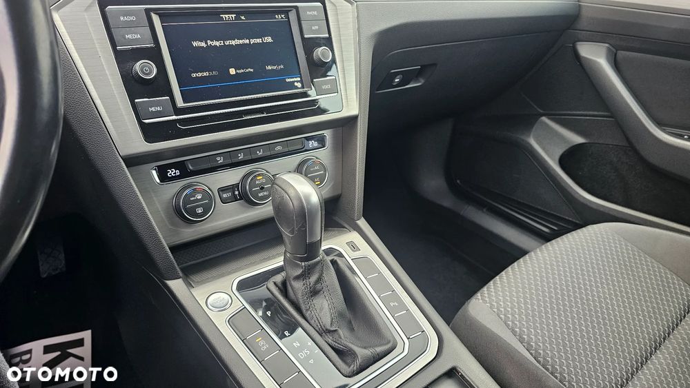 Volkswagen Passat 2.0 TDI EVO Essence DSG - 9