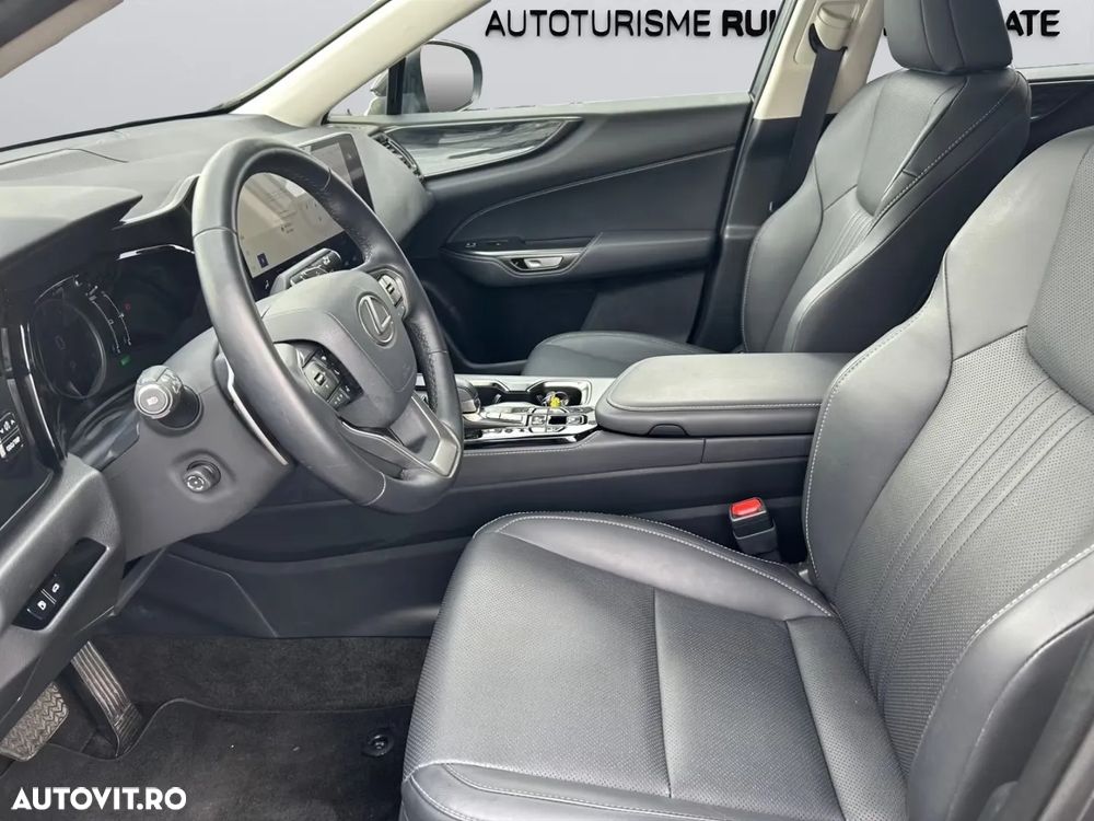 Lexus Seria NX 450h+ E-FOUR Executive Line - 13