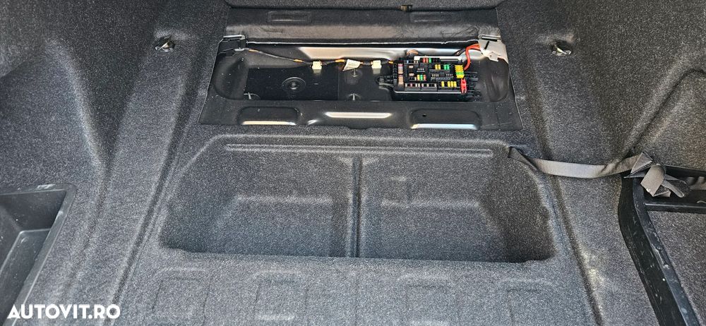 BMW Seria 3 320d - 17