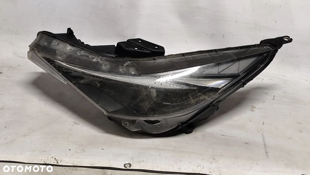 HYUNDAI ELANTRA VII 2020- LAMPA LED PRZEDNIA LEWA PRZÓD 92101-AA000