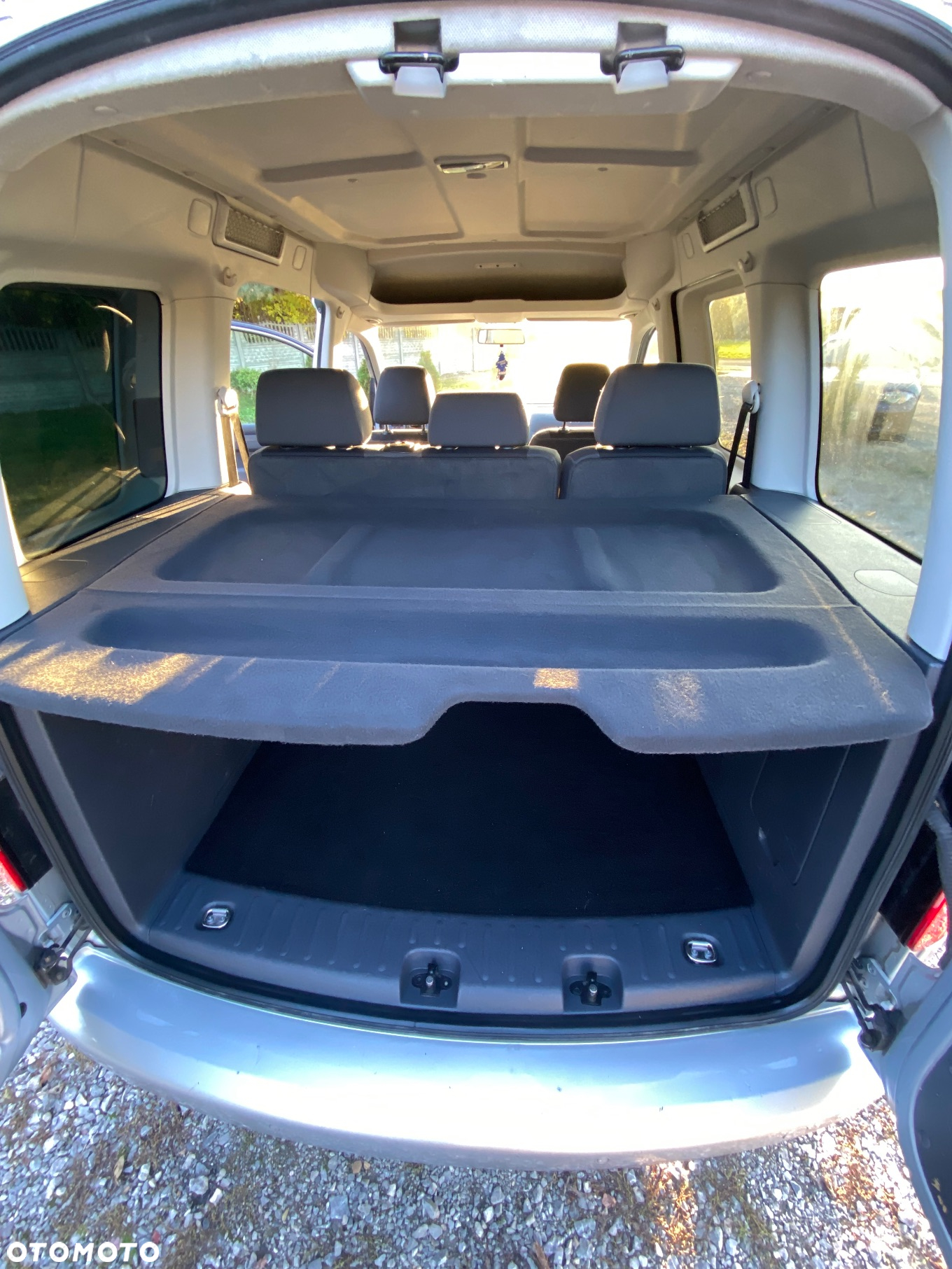 Volkswagen Caddy 1.6 TDI Comfortline Edition - 9