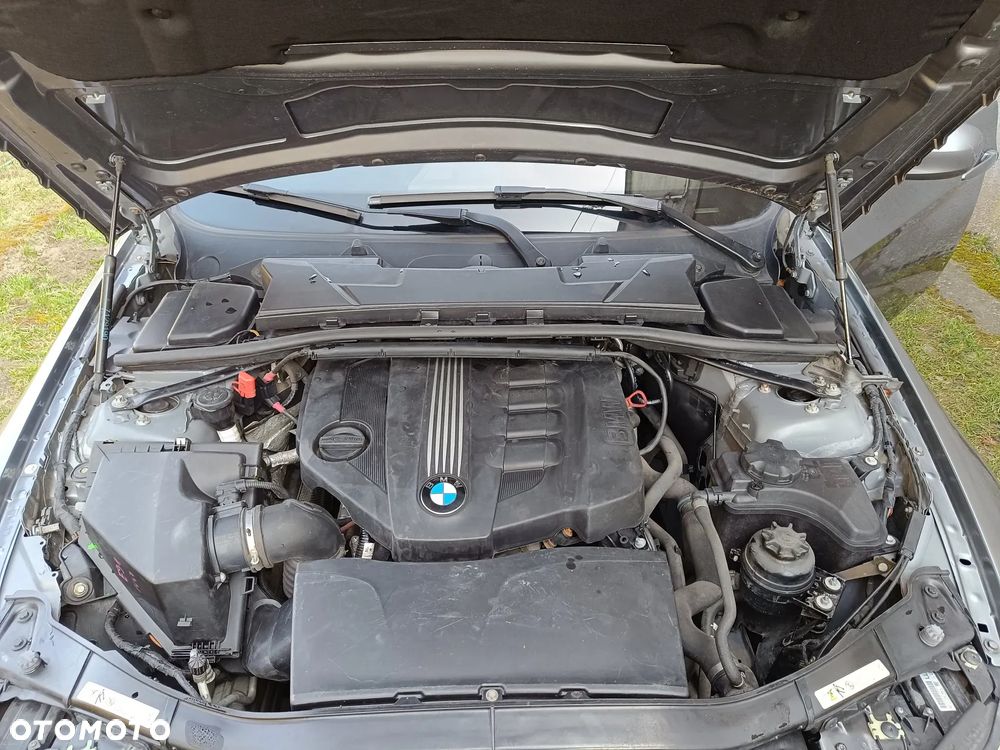 BMW Seria 3 320d Touring Sport-Aut - 40