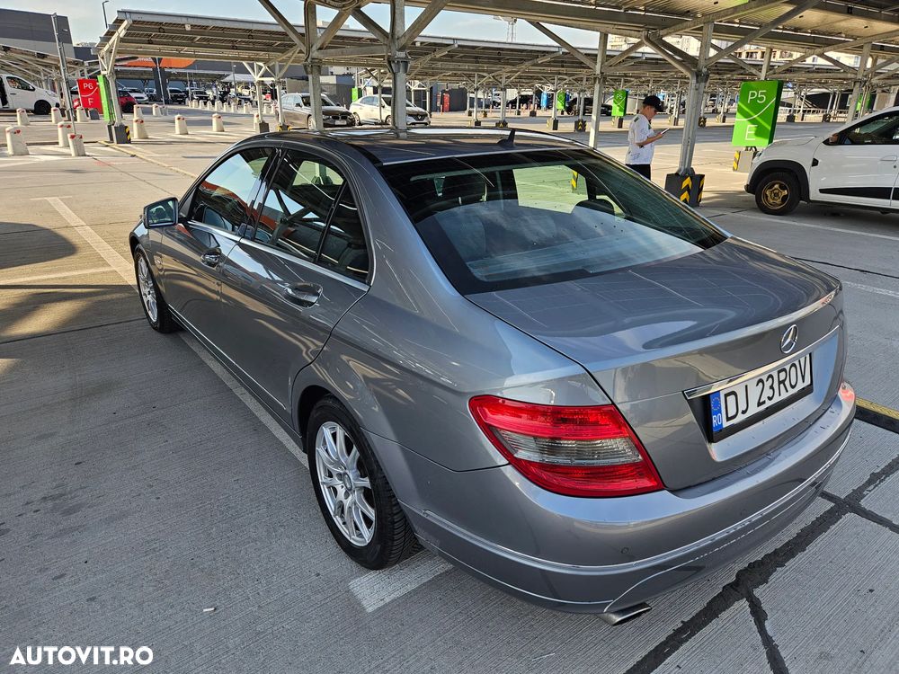 Mercedes-Benz C - 9
