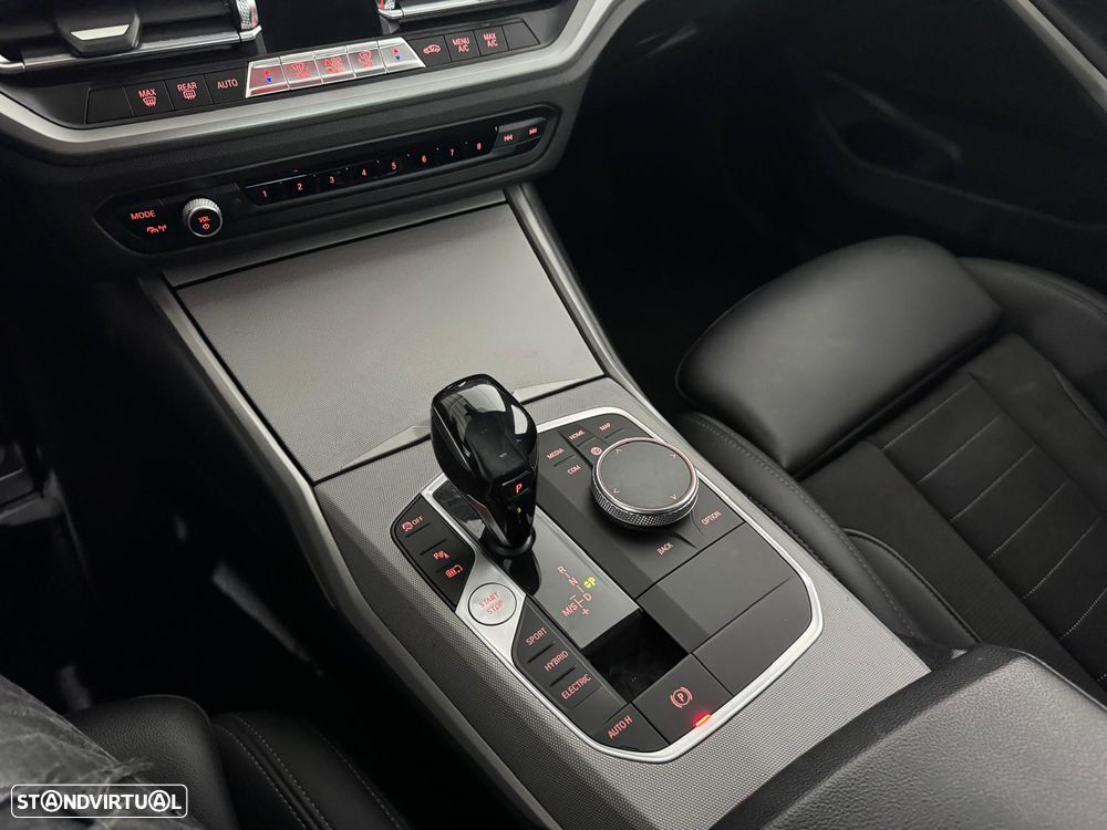BMW 330 e Pack M Auto - 16