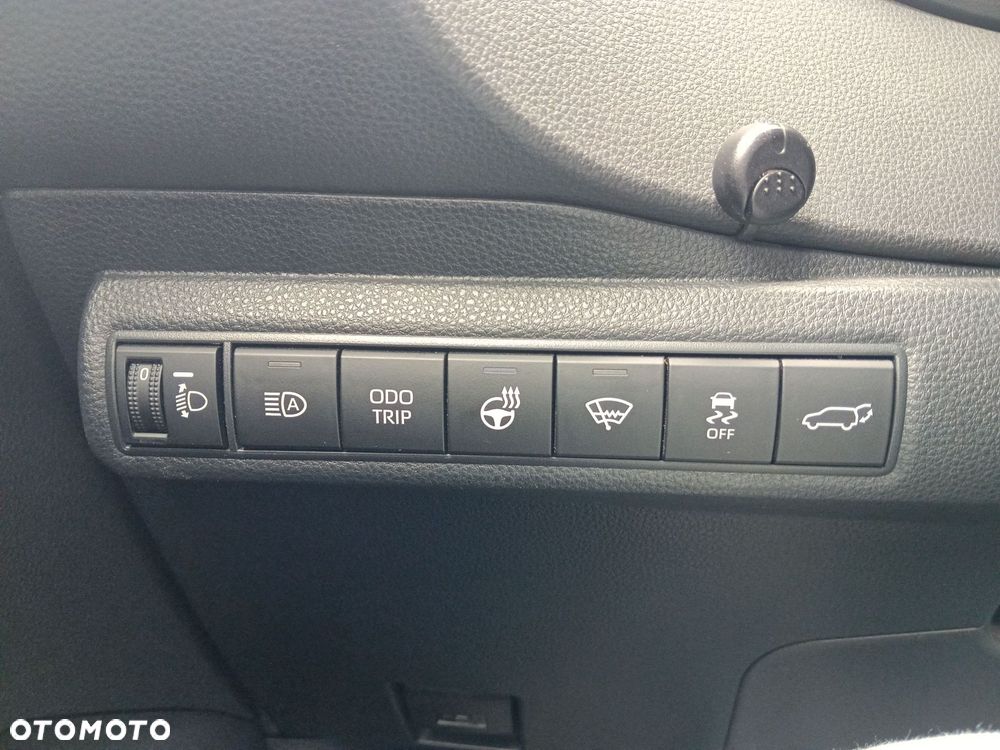 Toyota Corolla 2.0 Hybrid GR Sport Dynamic - 17