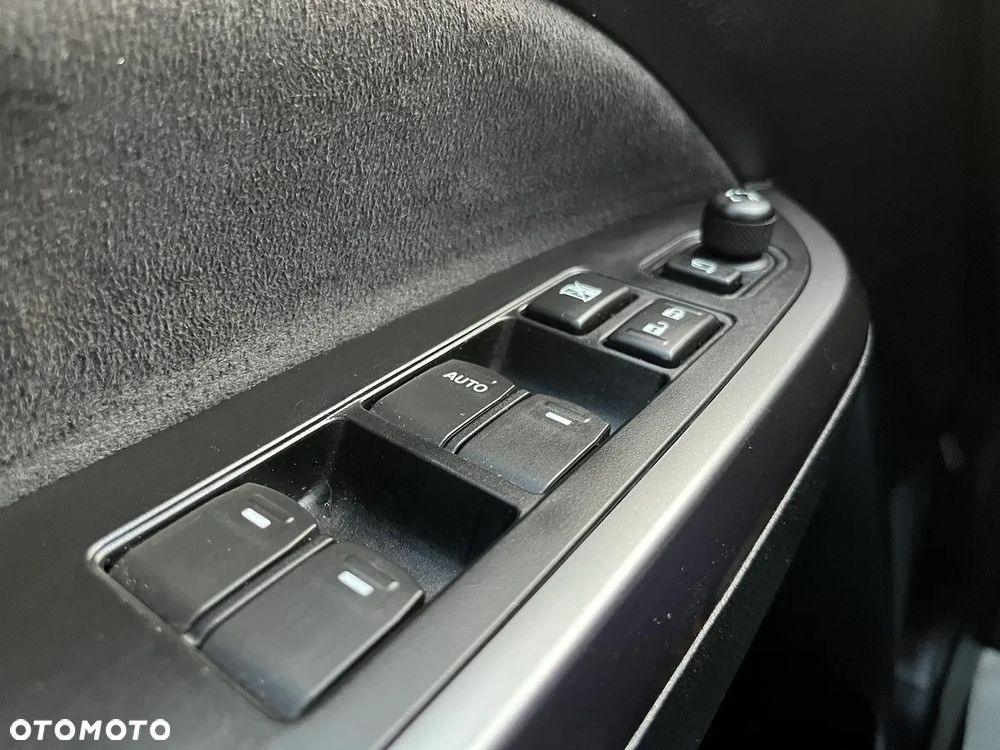 Suzuki Vitara 1.4 Boosterjet XLED Sun 4WD - 24