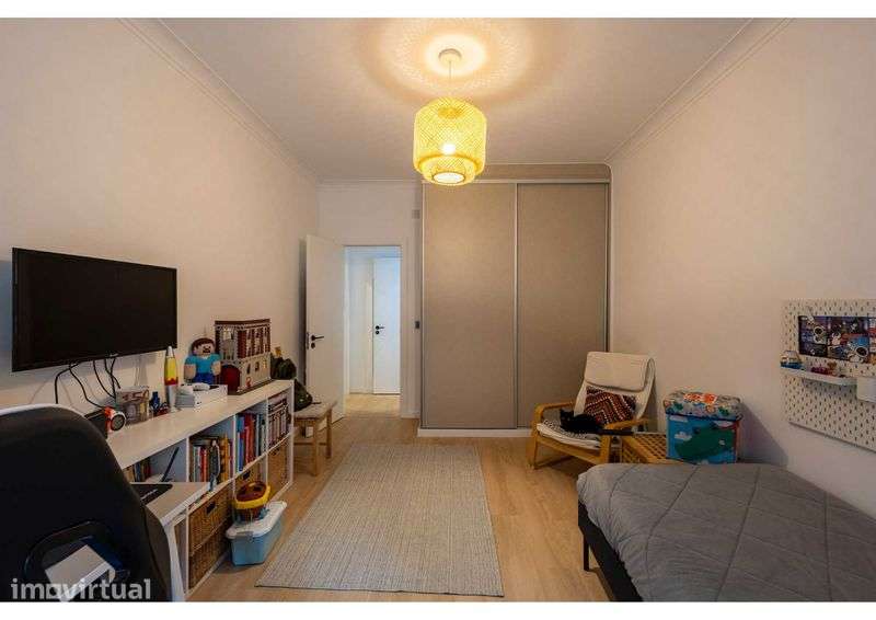 T2 - Remodelado - C/ Quintal - Setúbal - Bairro do Liceu - Grande imagem: 5/12