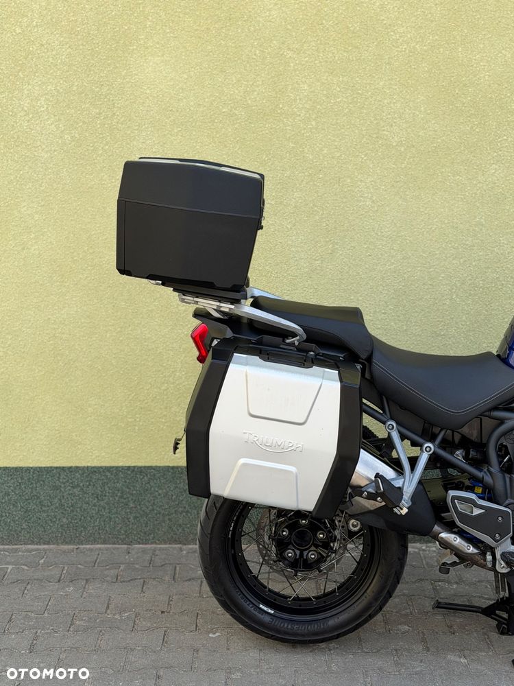 Triumph Tiger - 9