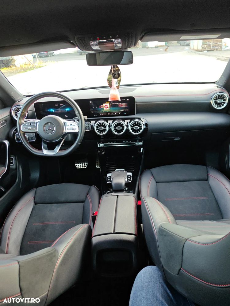 Mercedes-Benz CLA 220 4Matic 7G-DCT AMG Line - 18