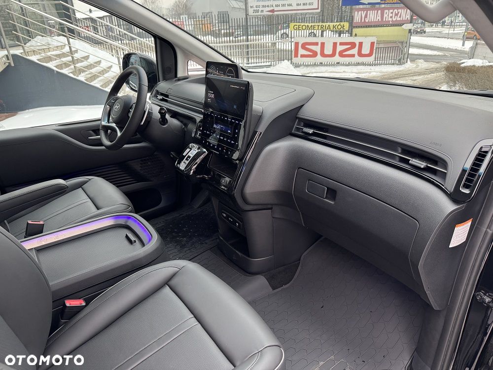Hyundai Staria 1.6 T-GDI HEV Luxury - 21