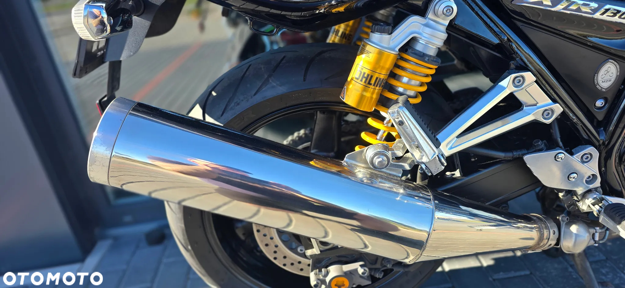 Yamaha XJR - 18