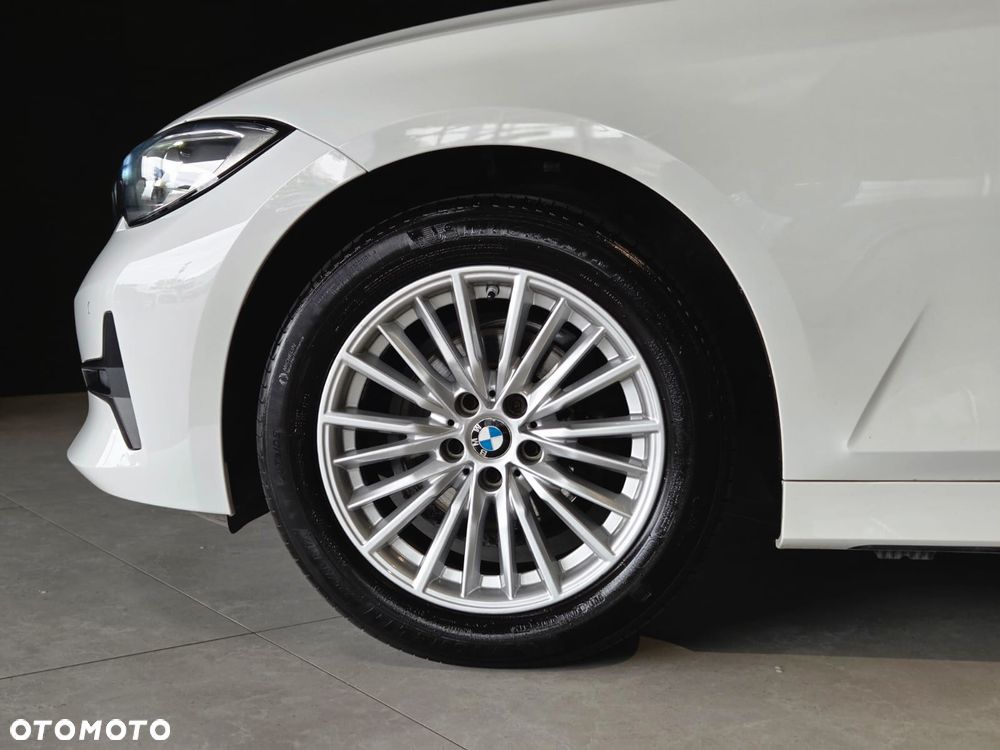 BMW Seria 3 318i Sport Line - 5
