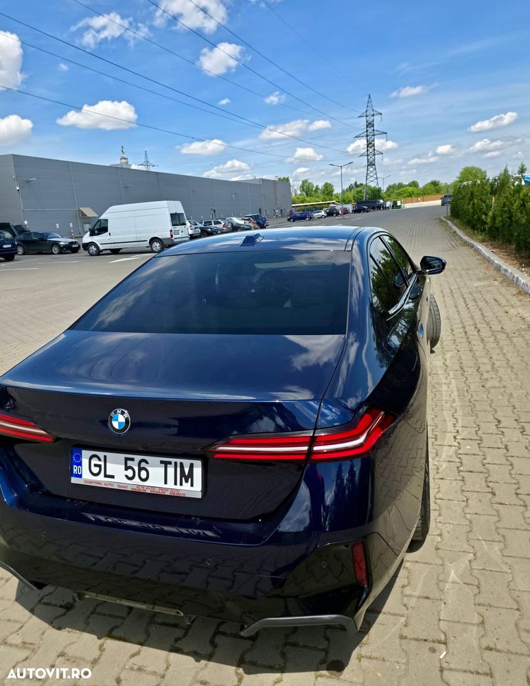 BMW Seria 5 520i AT MHEV - 7