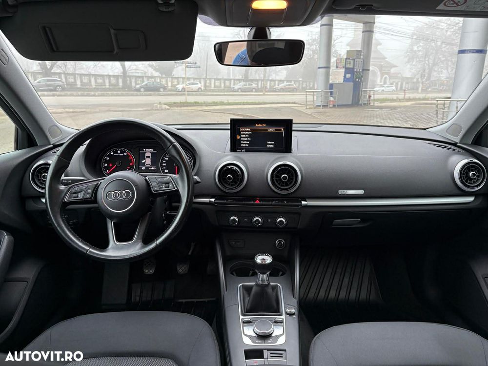 Audi A3 1.4 TFSI COD Ambiente - 3