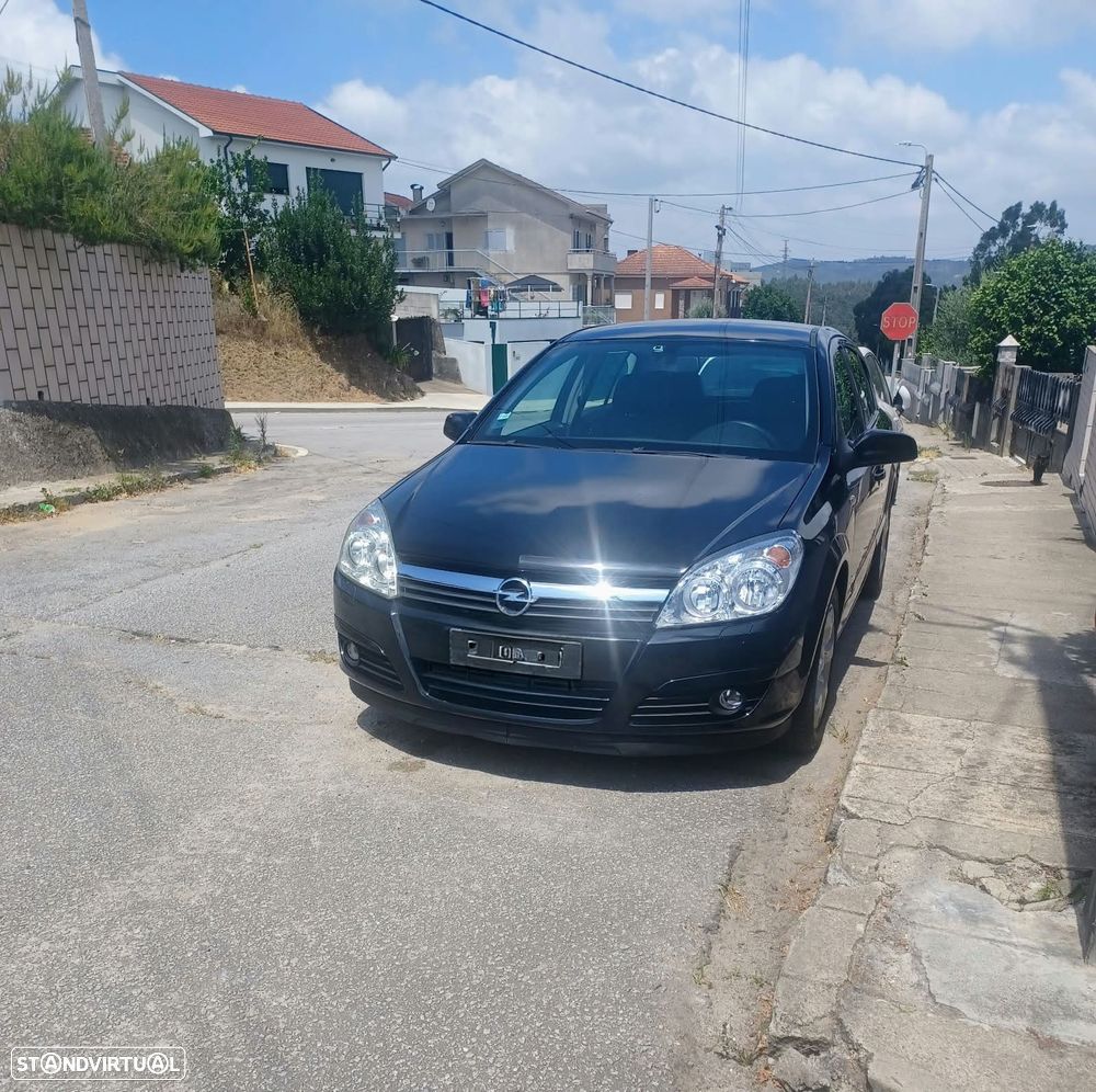 Opel Astra 1.9 CDTI Cosmo - 1