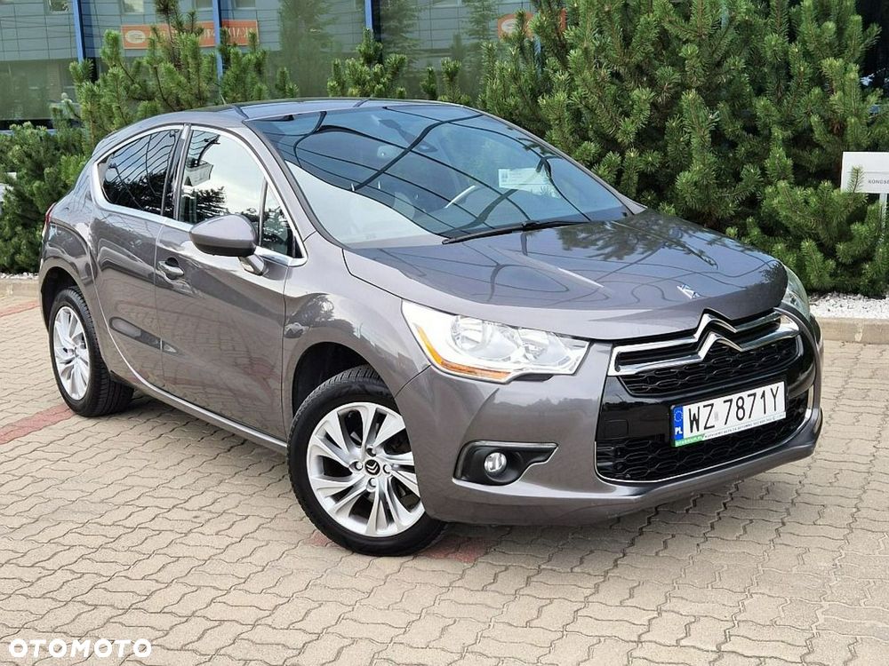 Citroën DS4 e-HDi 115 Urban Show - 1