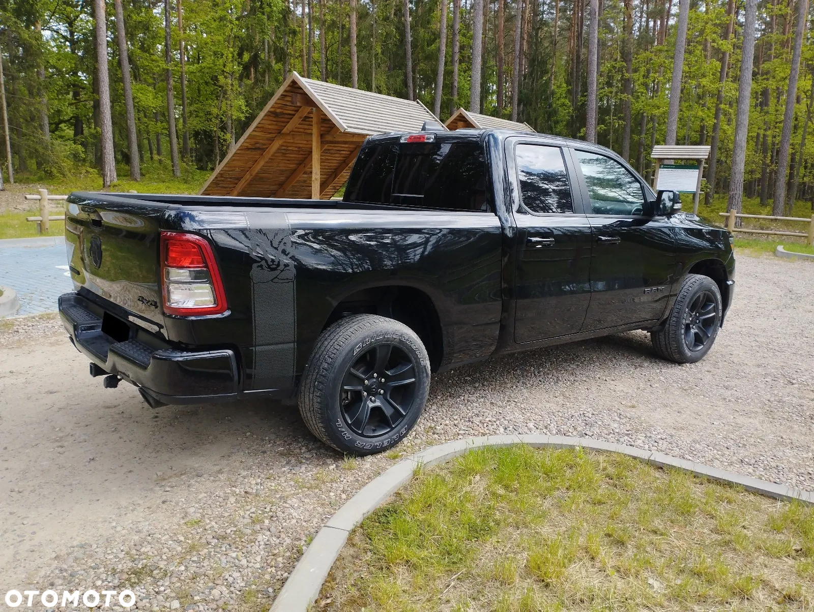 Dodge RAM 1500 5.7 4x4 - 5