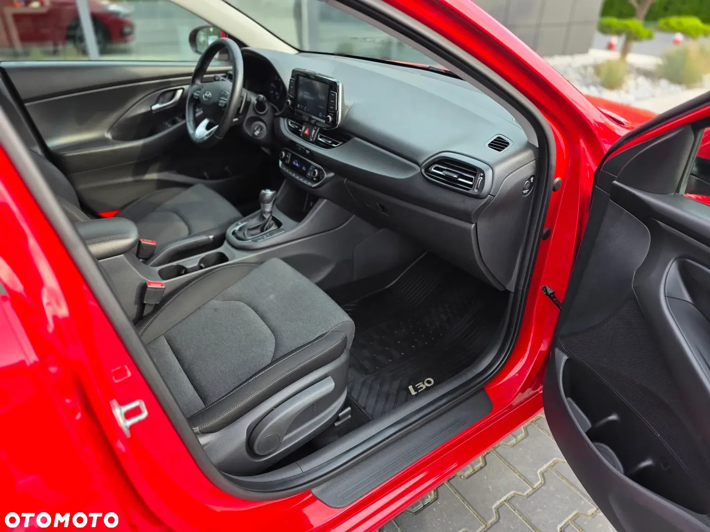 Hyundai i30 1.6 D Comfort DCT - 38