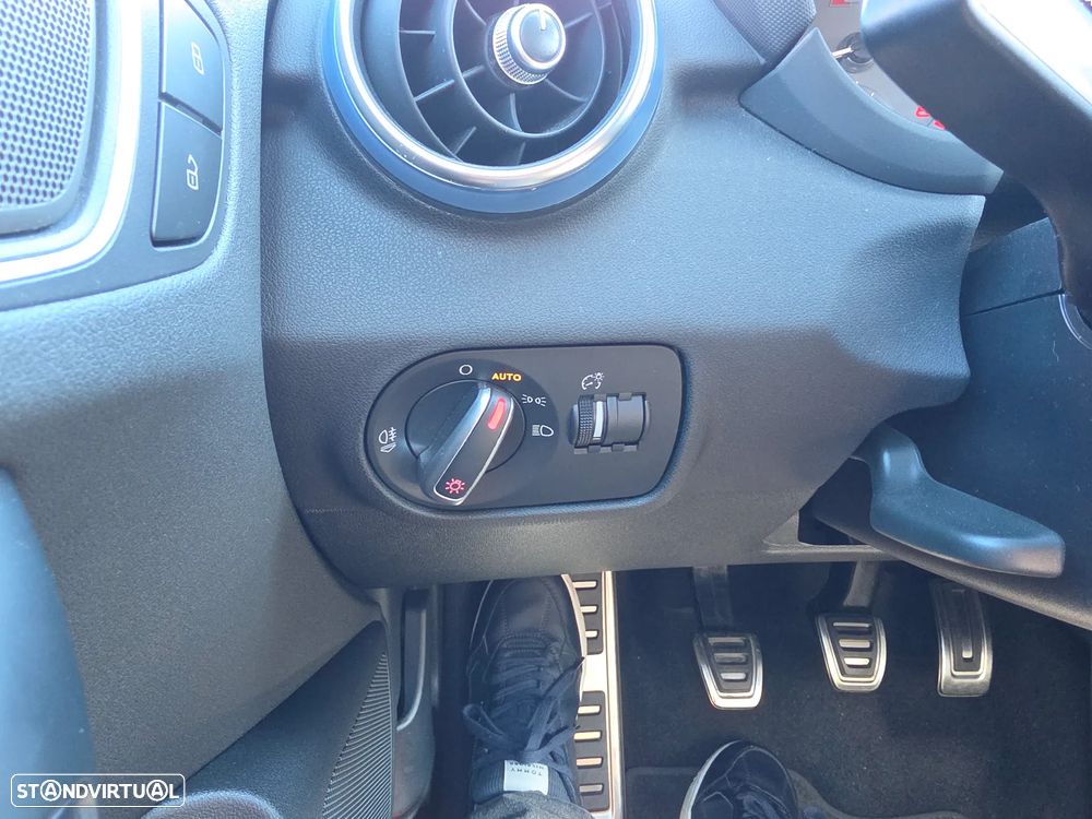 Audi S1 2.0 TFSi quattro - 15