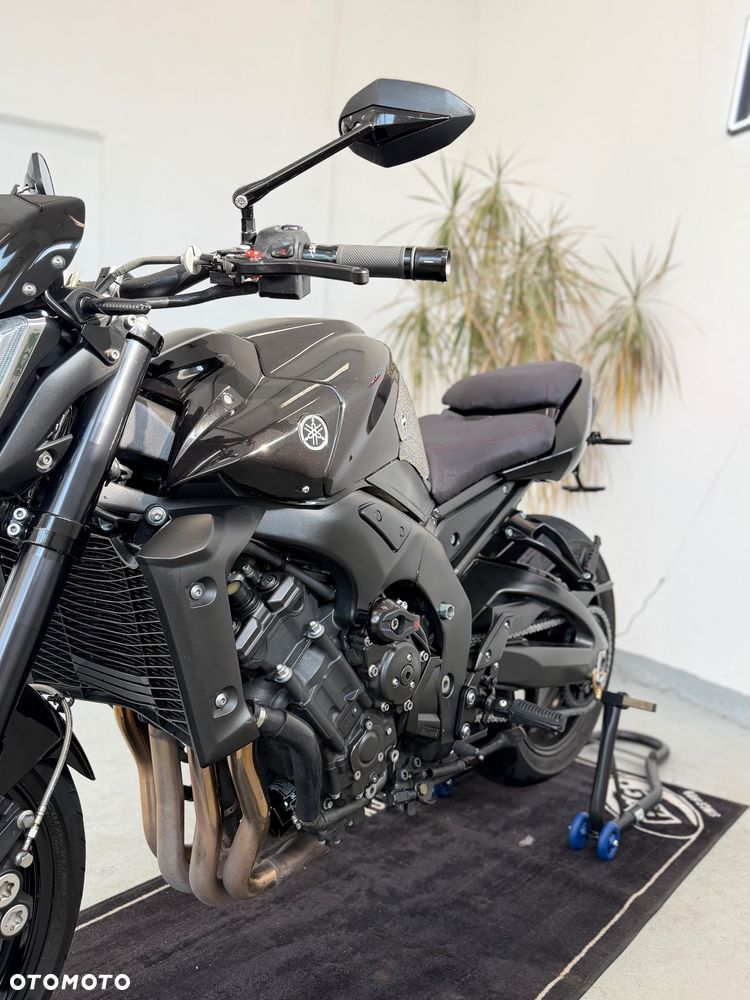 Yamaha FZ - 5