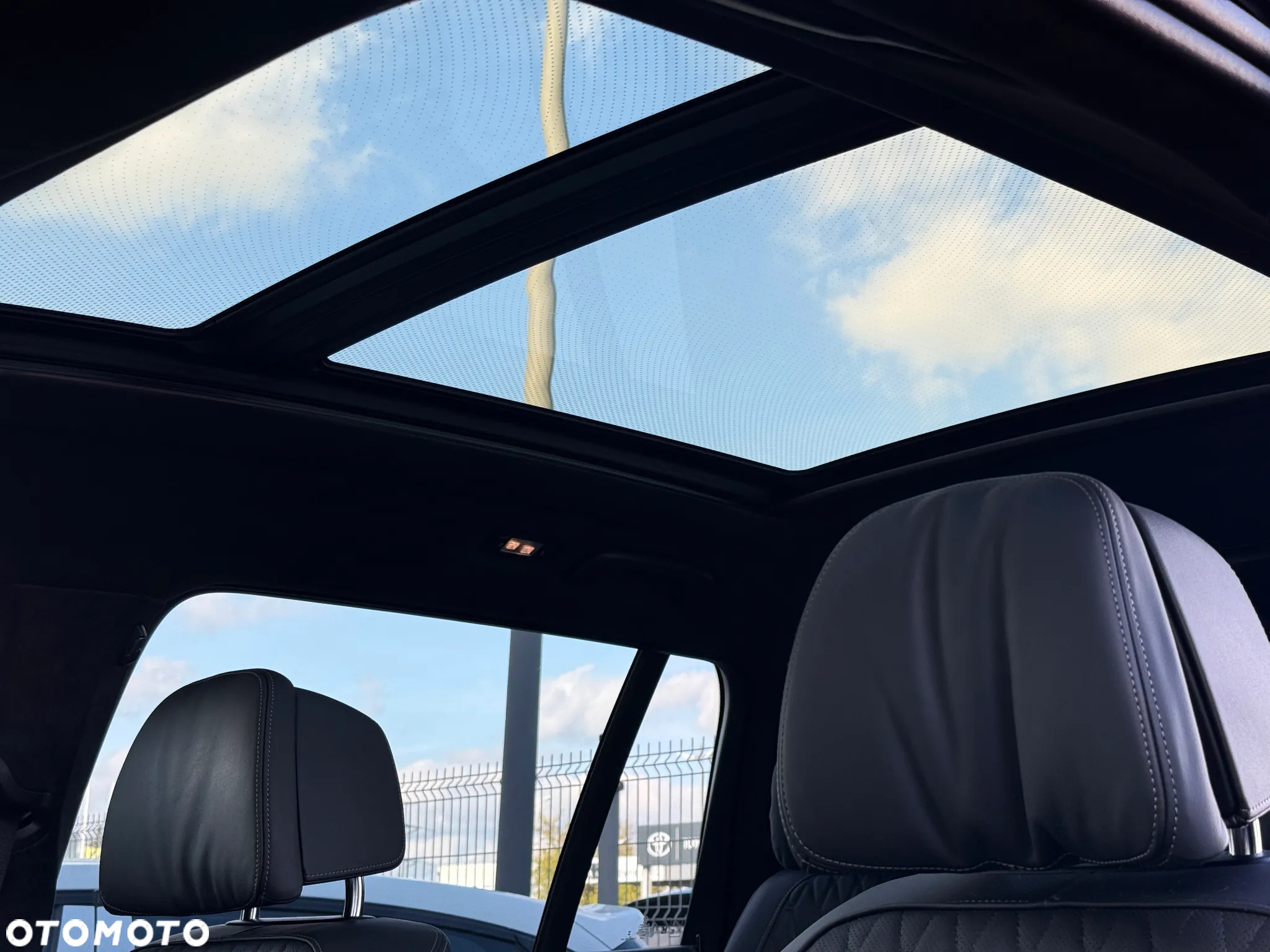 BMW X7 xDrive40d mHEV - 28