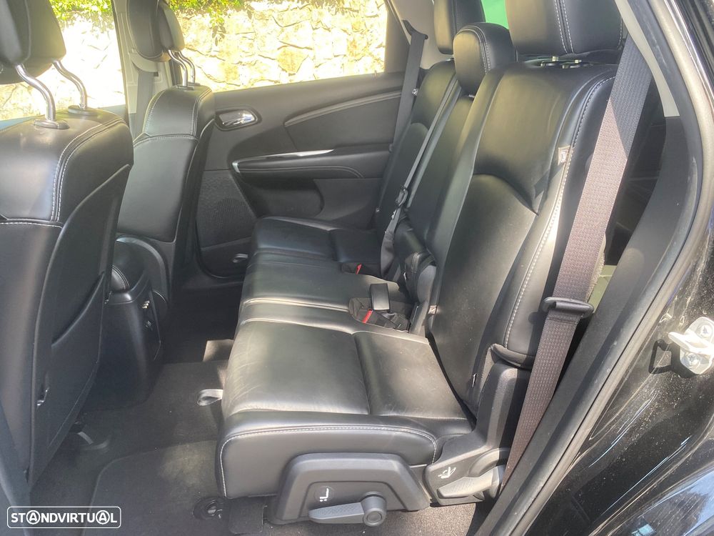Dodge Journey - 10