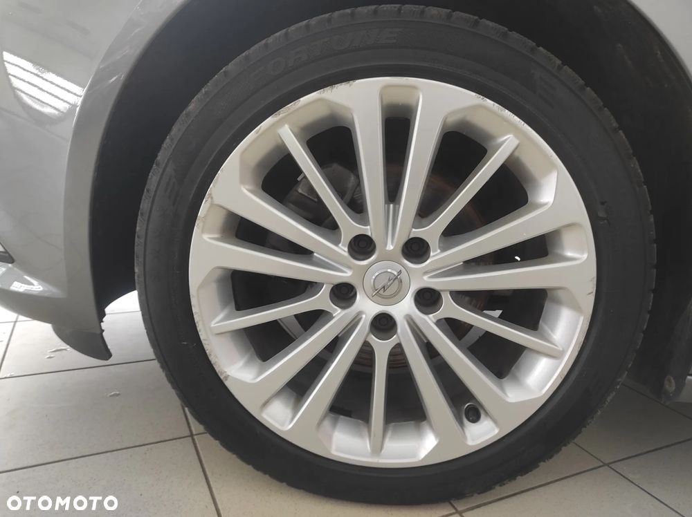 Opel Insignia 1.5 T Enjoy S&S - 10