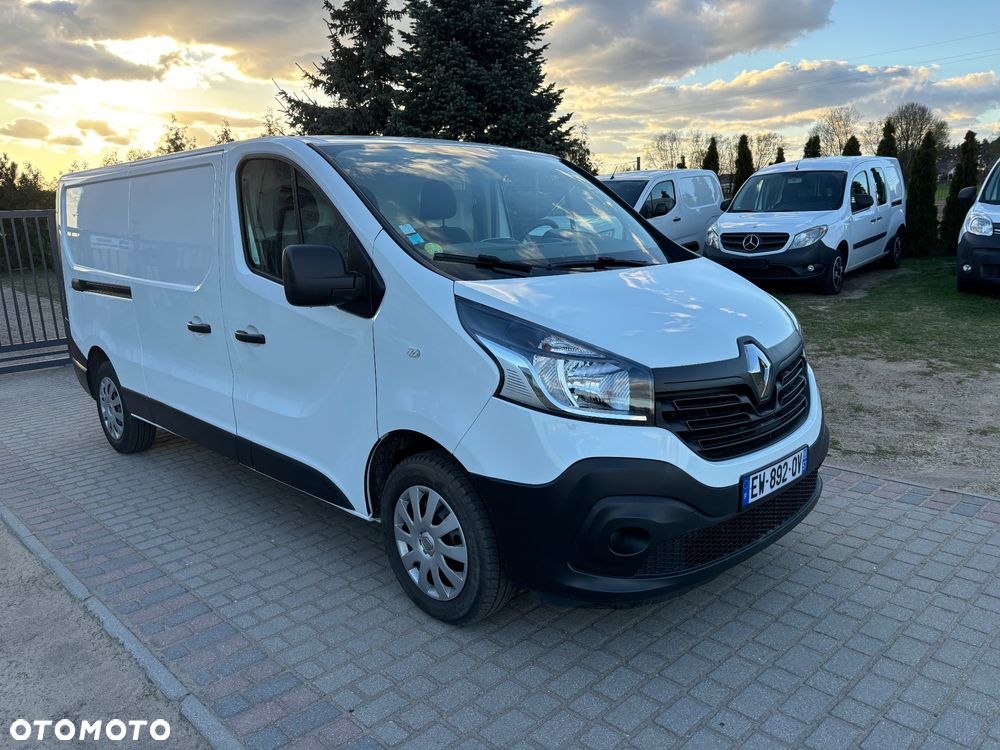 Renault Trafic - 1