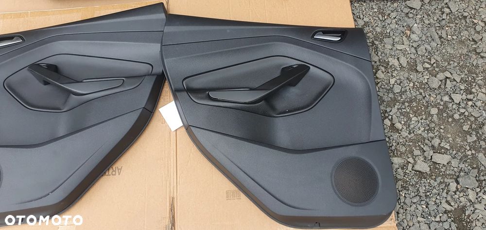 Fotele kanapa boczki komplet półskóra Ford Kuga II MK2 - 15