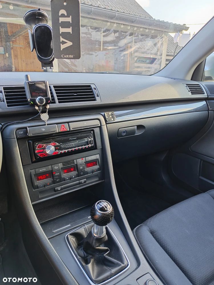 Audi A4 Avant 1.9 TDI - 10