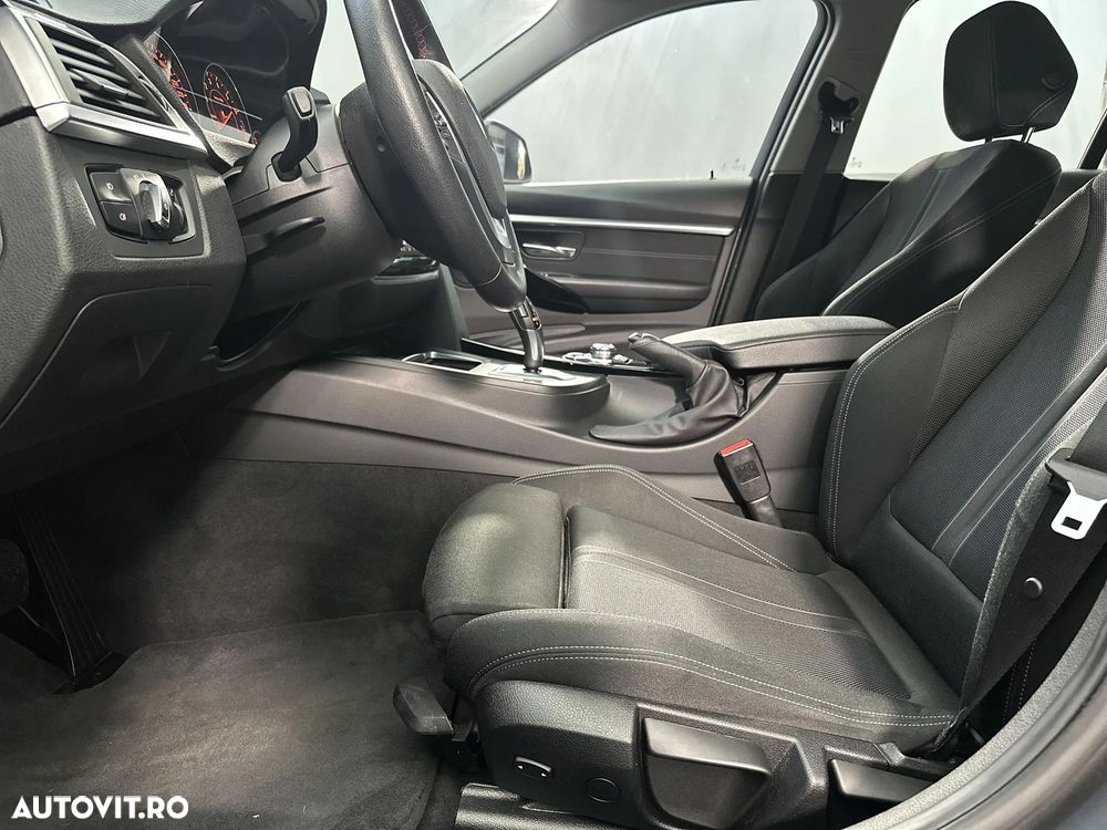 BMW Seria 3 318i Touring Aut. - 22