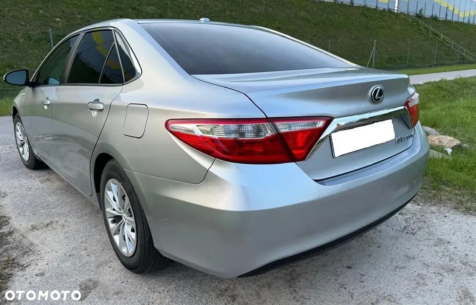 Toyota Camry - 3