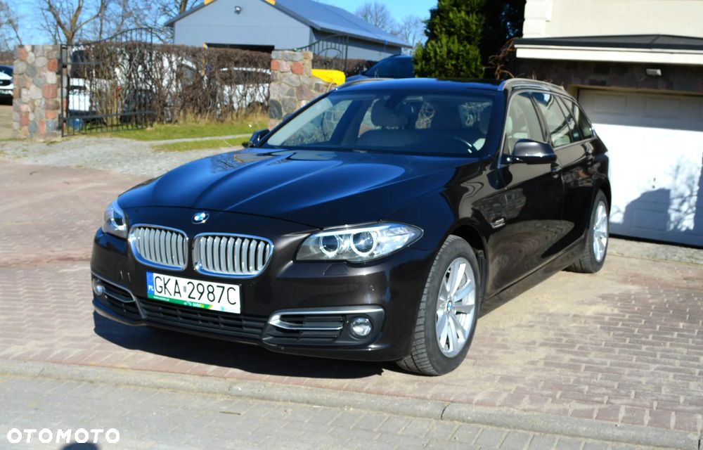 BMW Seria 5 520d xDrive Touring - 2