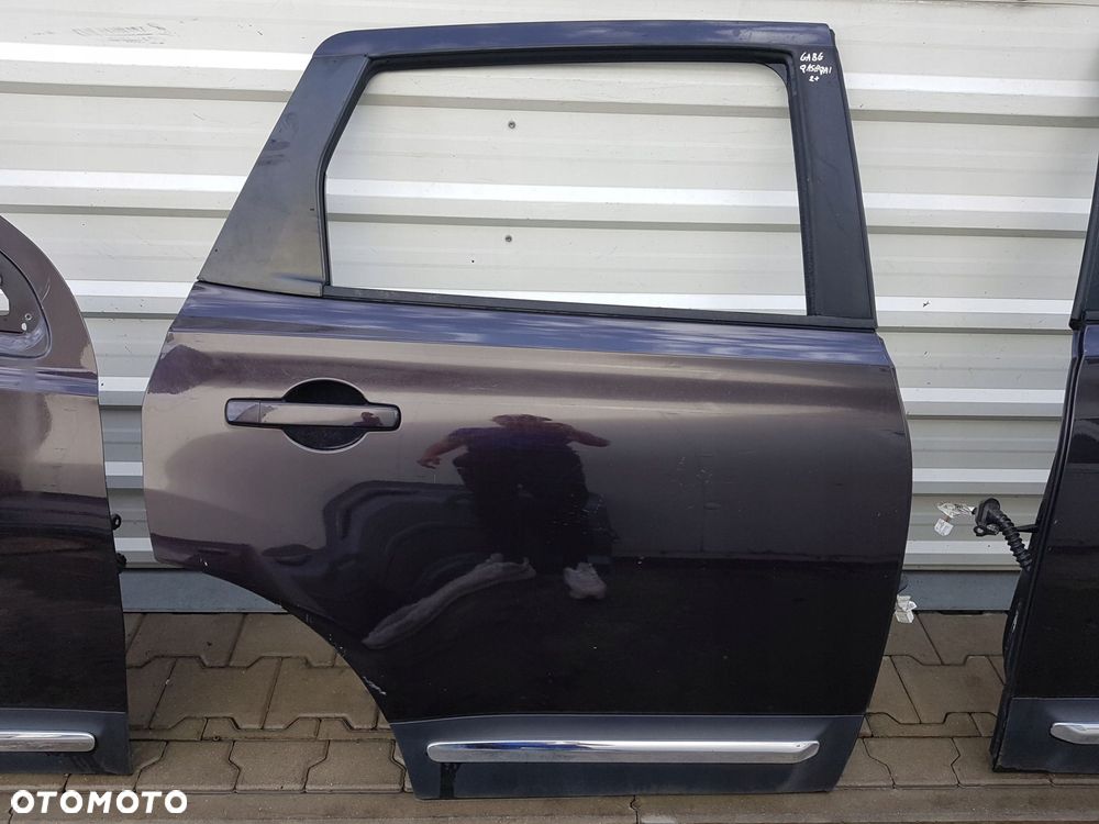 NISSAN QASHQAI I J10 +2 06r- DRZWI PRAWE TYŁ GAB - 1