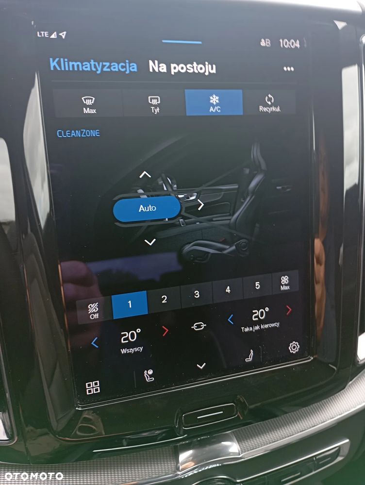 Volvo XC 60 B4 D AWD Ultimate Dark - 32