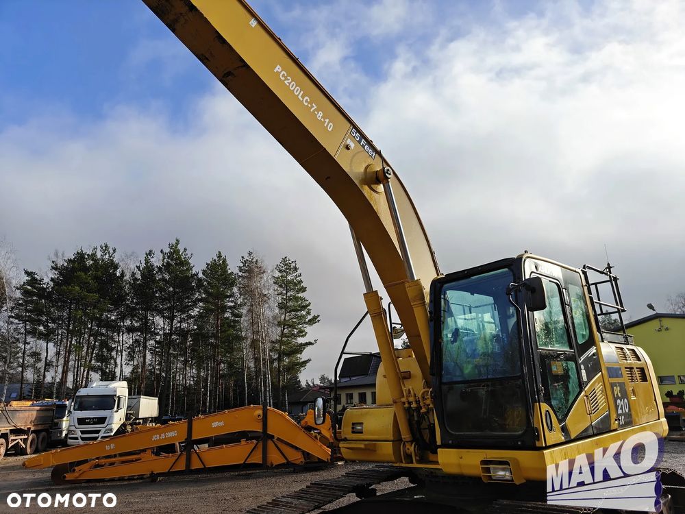 Komatsu PC210LC10 - 11