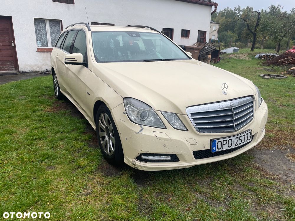 Mercedes-Benz Klasa E 200 T BlueTEC 7G-TRONIC Edition - 1